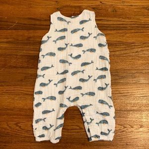 Baby boys linen play suit / whale pattern